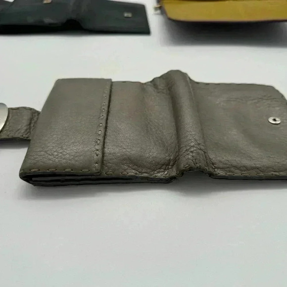 LOT of 4 Pre-loved Wallets Celine, Fendi, Salvatorre Ferragamo -PROJECT - Picture 10 of 17
